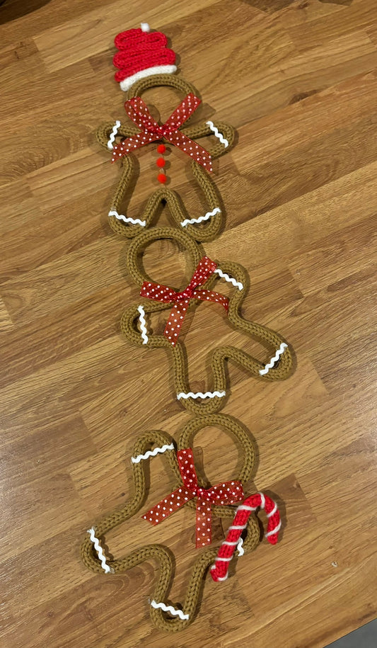 Gingerbread Men triple hanging decoration